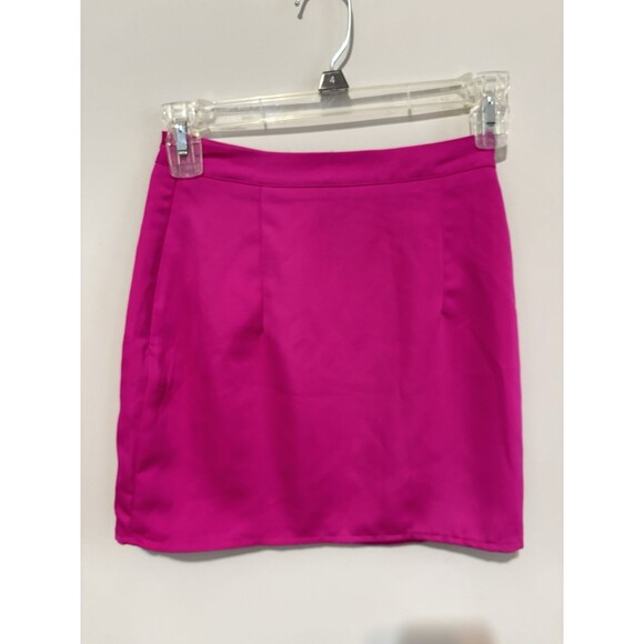 Superdown Kylie pink Fuscia mini skirt XXS Revolve Brand - Picture 2 of 3